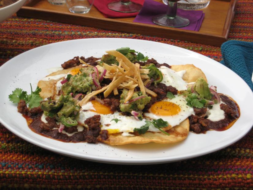 Ranch-Style Eggs with Chorizo and Tomato-Red Chile Sauce