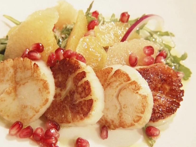 Seared Scallops with Citrus, Arugula and Pomegranate Salad